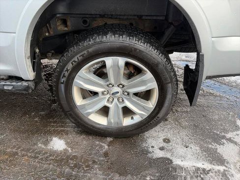 Used 2018 Ford F150 Platinum w/ Equipment Group 701A Luxury image 16