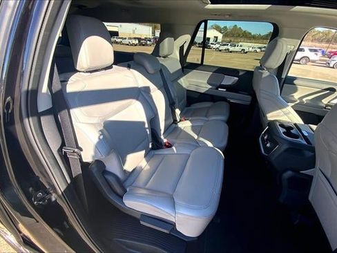 Certified 2025 Ford Expedition Max Active image 27