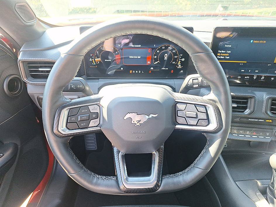 Used 2024 Ford Mustang Coupe RWD image 20