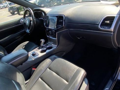 Used 2020 Jeep Grand Cherokee Limited AWD/4WD image 21