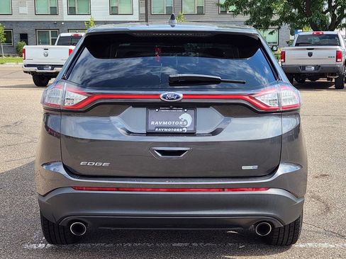 Used 2017 Ford Edge SE image 10