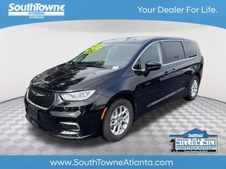 Used 2024 Chrysler Pacifica Touring-L FWD video 1