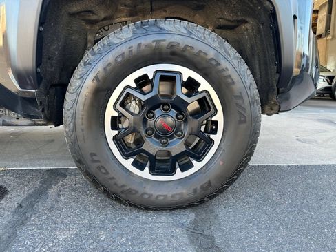 Used 2024 Toyota Tacoma TRD Off-Road AWD/4WD image 28
