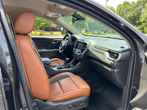 Used 2017 GMC Acadia SLT AWD/4WD image 41