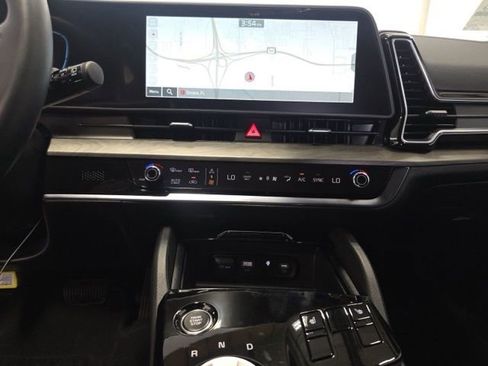 Used 2025 Kia Sportage X-Line AWD/4WD image 8