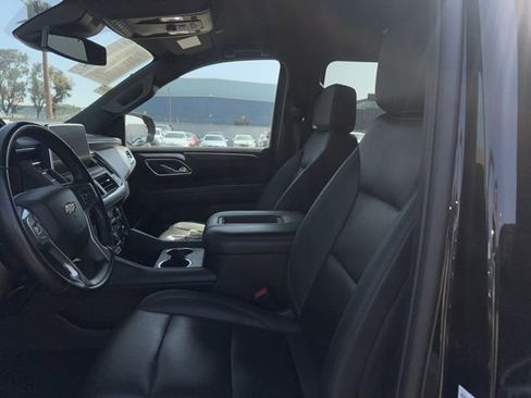 Used 2024 Chevrolet Suburban LT image 9