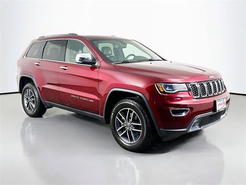Used 2019 Jeep Grand Cherokee Limited w/ Luxury Group II image 17