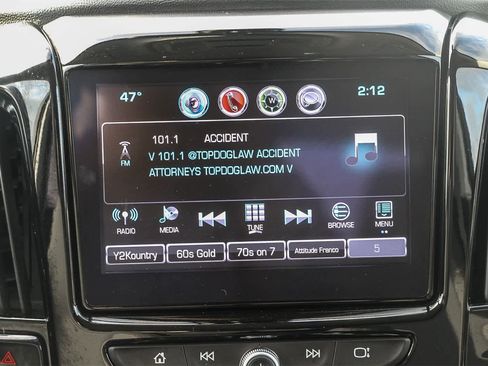 Used 2018 Chevrolet Traverse LT image 14