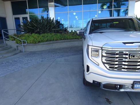 Certified 2024 GMC Sierra 1500 Denali w/ Denali Reserve Package AWD/4WD image 37