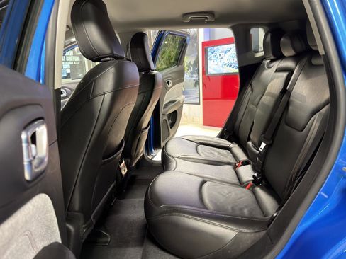 Used 2022 Jeep Compass Latitude image 33