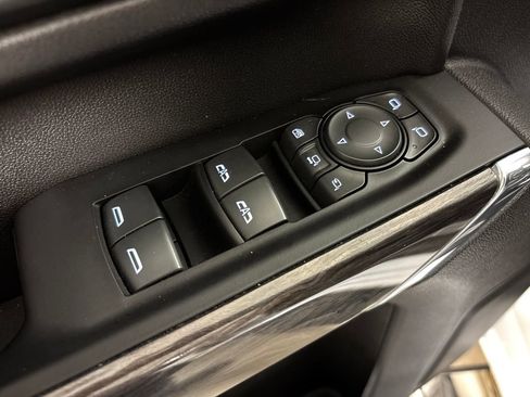 Used 2022 Chevrolet Silverado 2500 LTZ image 23