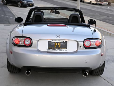 Used 2007 MAZDA MX-5 Miata Touring w/ Suspension Pkg image 7