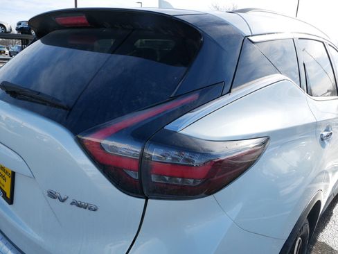 Used 2024 Nissan Murano SV image 17