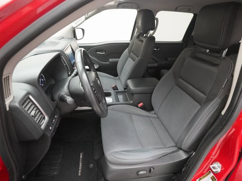 Certified 2023 Nissan Frontier SV w/ SV Convenience Package image 7