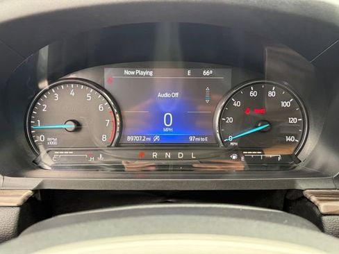 Used 2021 Ford Explorer Limited w/ Equipment Group 301A image 9