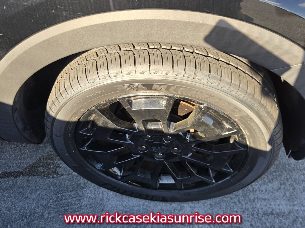 Used 2021 Kia Telluride SX w/ Nightfall Edition Package AWD/4WD image 7