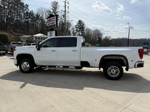 Used 2023 Chevrolet Silverado 3500 High Country image 9
