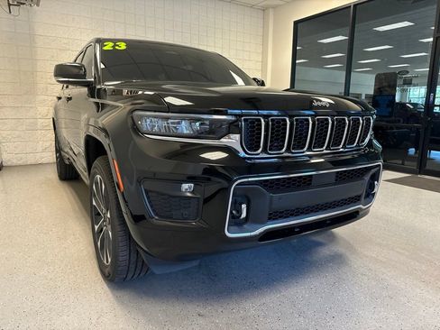 Used 2023 Jeep Grand Cherokee L Overland AWD/4WD image 10
