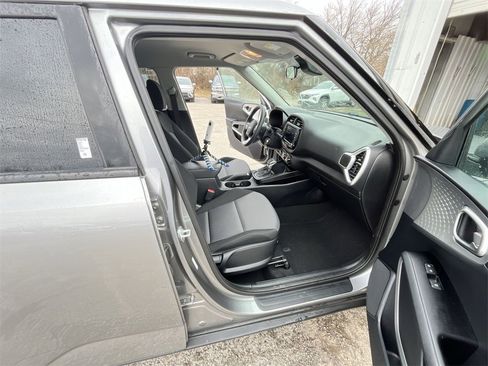 Used 2024 Kia Soul LX w/ Option Group 015 image 23