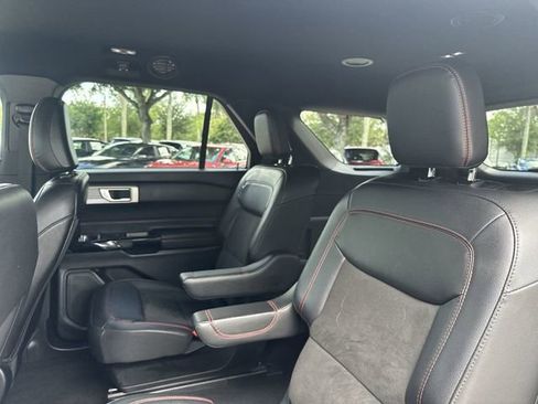 Used 2023 Ford Explorer ST-Line w/ Class IV Trailer Tow Package RWD image 27