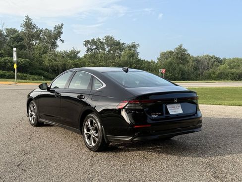 Used 2023 Honda Accord EX image 3