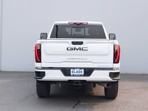 Used 2026 GMC Sierra 3500 Denali Ultimate AWD/4WD image 27