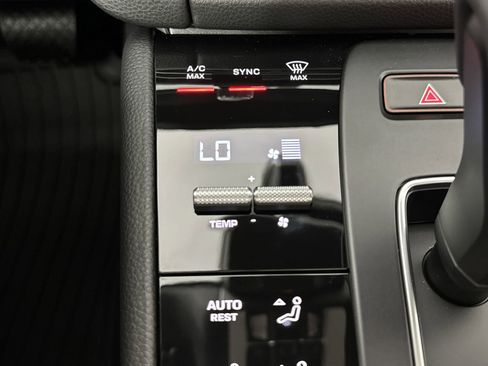 Certified 2025 Porsche Macan S image 20