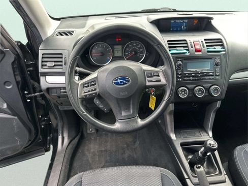 Used 2015 Subaru Forester 2.5i AWD/4WD image 22