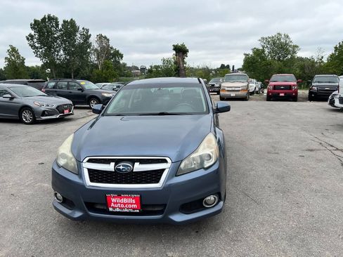 Used 2013 Subaru Legacy 2.5i Limited AWD/4WD image 2