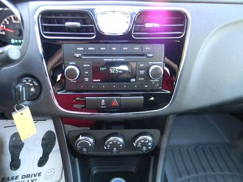 Used 2013 Chrysler 200 Touring w/ S Exterior Appearance Pkg FWD image 12