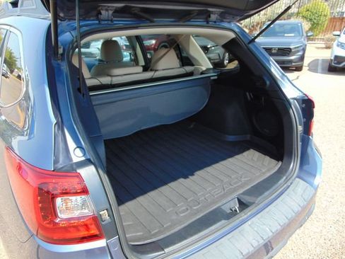 Used 2016 Subaru Outback 2.5i Limited AWD/4WD image 25