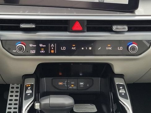 New 2026 Kia Sorento SX FWD image 17