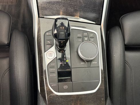 Used 2020 BMW 330i xDrive Sedan w/ Convenience Package image 17