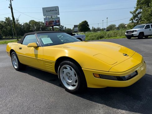 Used 1992 Chevrolet Corvette Coupe RWD image 6