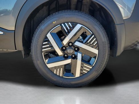 New 2026 Nissan Kicks SV image 6