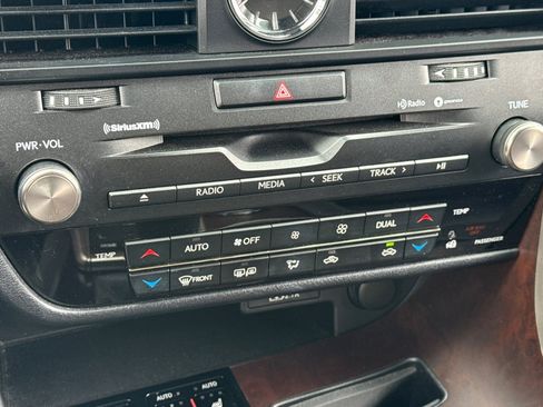 Certified 2022 Lexus RX 350 AWD w/ Premium Package image 19