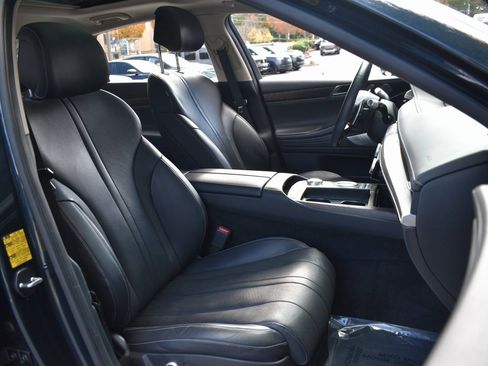 Used 2022 Genesis G80 2.5T w/ Prestige Package image 32