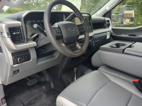 New 2025 Ford F550 2WD Regular Cab Super Duty image 13