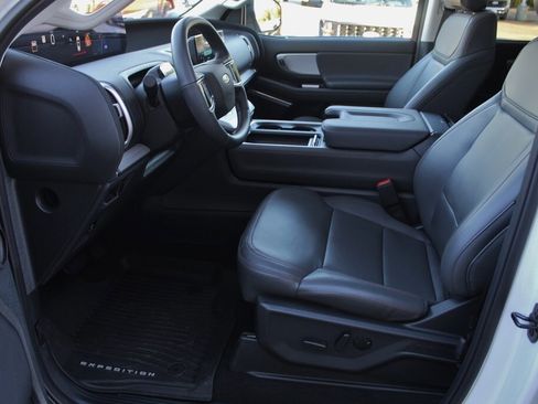 New 2025 Ford Expedition Max Active image 12