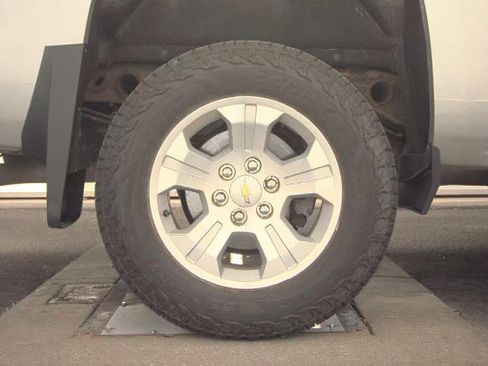 Used 2018 Chevrolet Silverado 1500 LT w/ All Star Edition AWD/4WD image 19