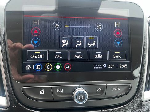 Used 2025 Chevrolet Malibu LT image 32