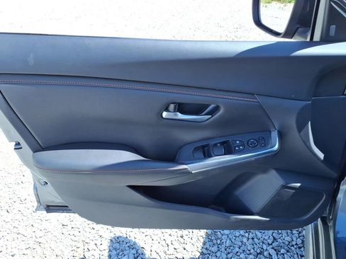 Used 2025 Nissan Sentra SR FWD image 20