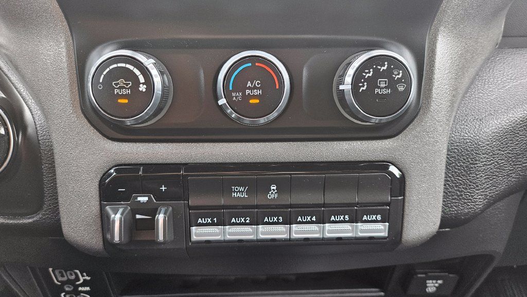 Used 2022 RAM 2500 Tradesman w/ Protection Group AWD/4WD image 34