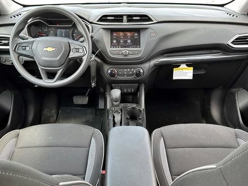 Certified 2023 Chevrolet TrailBlazer LS FWD image 14