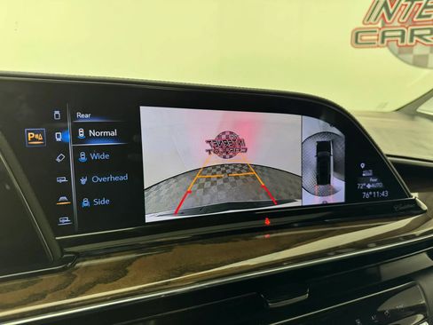 Used 2024 Cadillac Escalade Sport Platinum w/ LPO, ONYX Package AWD/4WD image 18