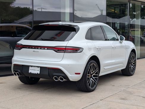 Used 2025 Porsche Macan image 9