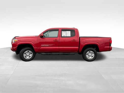 Used 2020 Toyota Tacoma SR image 4
