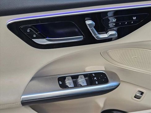 Certified 2025 Mercedes-Benz C 300 Sedan image 9