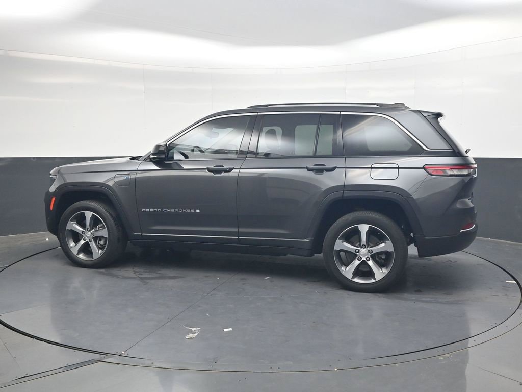 Used 2022 Jeep Grand Cherokee Limited 4xe AWD/4WD image 11