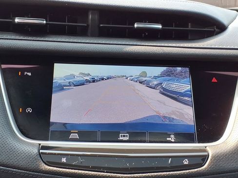Used 2023 Cadillac XT5 Premium Luxury AWD/4WD image 17
